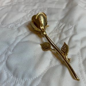 Brooch: Vintage, gold tone, rose, leaves, and stem